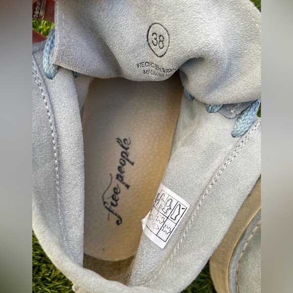 Free People
Ashton Ankle Boot - Women's size US 8 EU 38 - Picture 10 of 11